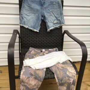 3 PC LOT 1 Universal thread top Gap Floral Pants Wild Fable Shorts
